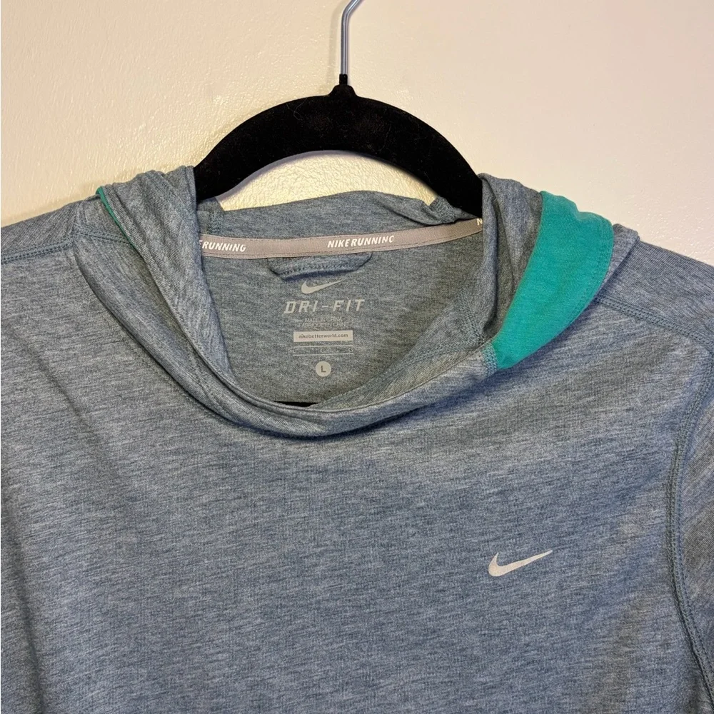Nike Running Performance Women's Hoodie - Picture 2 of 4